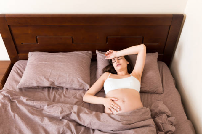 Pregnancy sleep tips for Australian heatwaves