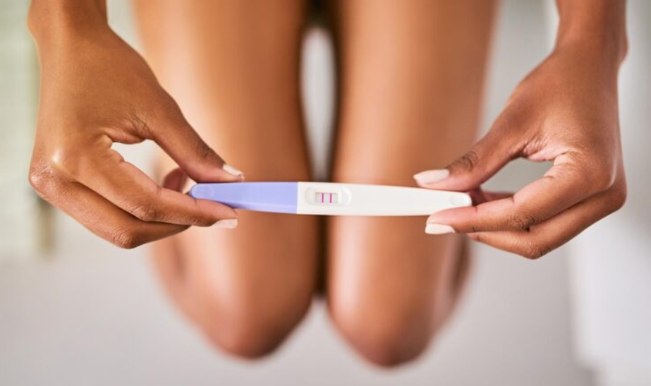 Am I Pregnant? Early Signs and What to Do Next