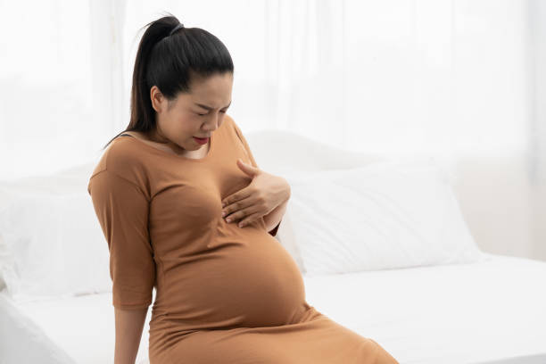 Tips to help with heartburn during the first trimester